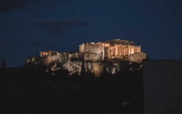 Acropolis Luxury Apartments - photo 2