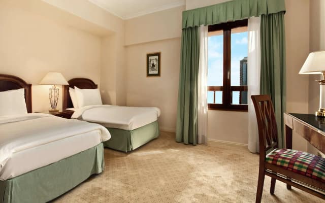 Cairo World Trade Center Hotel & Residences - photo 5