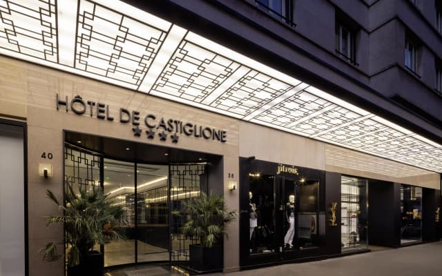 De Castiglione Hotel - photo 2