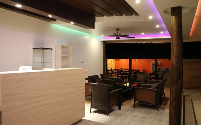 Scuba Inn Guest House - photo 2
