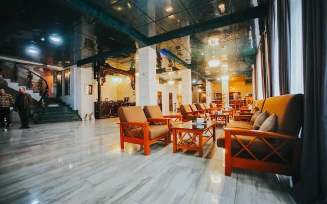 Wine Palace Hotel - photo 4