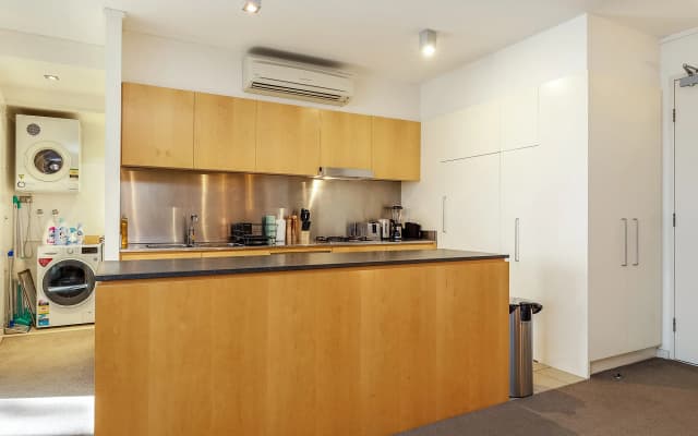 Furnished Near Bondi Junction Apartments - photo 5