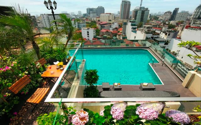 Champton Hanoi Hotel - photo 3