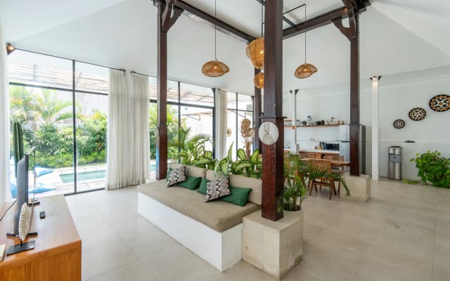 Spacious 4BR Mila Mou With Rooftop Villa - photo 3
