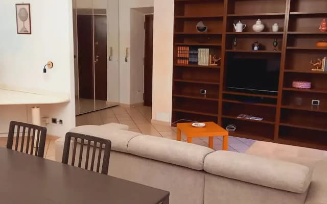 Monteverde Apartments - photo 2