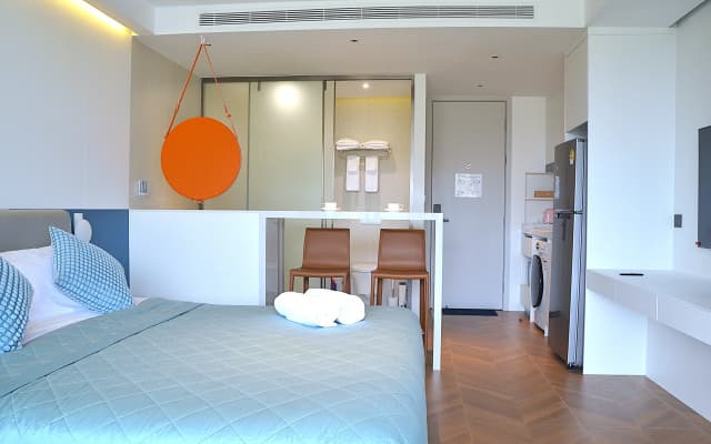 Sunshine Beach Studio Apartments - photo 4