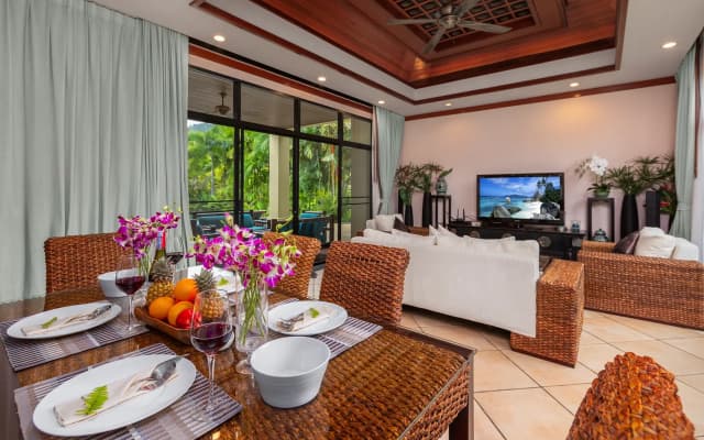RAAS 3br, Private Pool|Naiharn Beach Villa - photo 5
