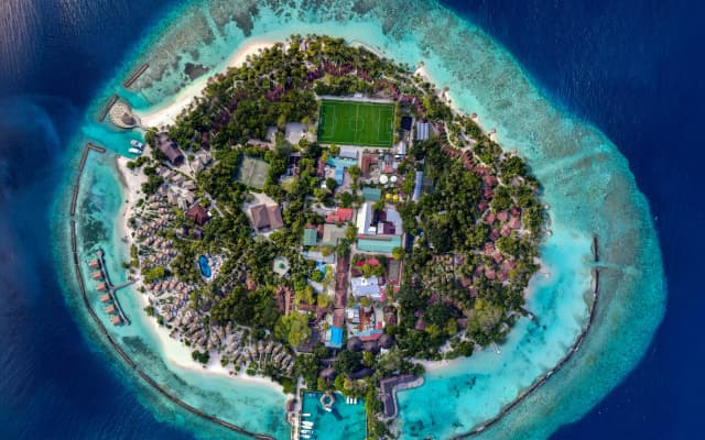 Bandos Maldives Resort - photo 2