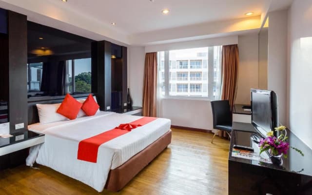 Nova Platinum Hotel - photo 4