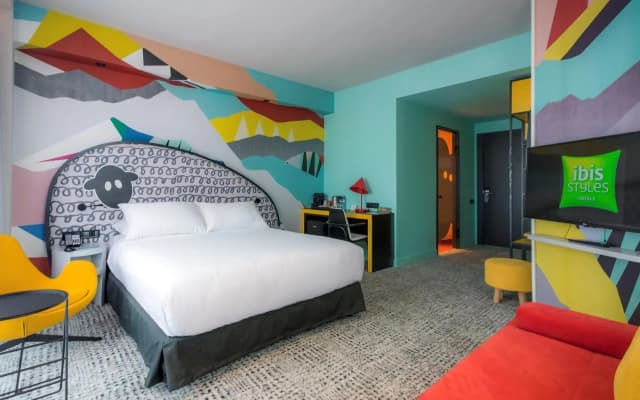 Ibis Styles Tbilisi Center Hotel - photo 3