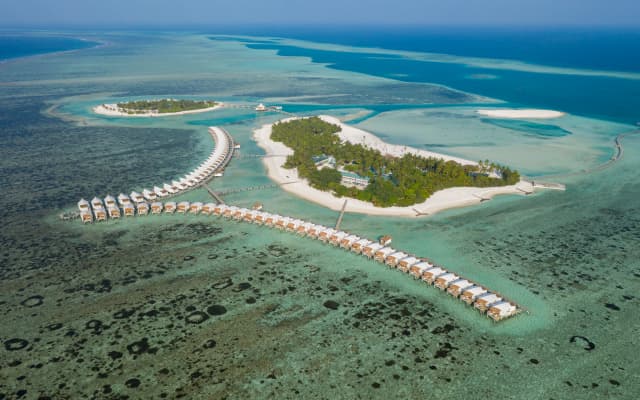 Cinnamon Hakuraa Huraa Maldives Hotel - photo 2