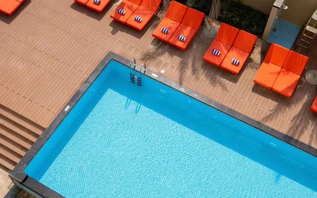 Novotel Muscat Airport Hotel - photo 4