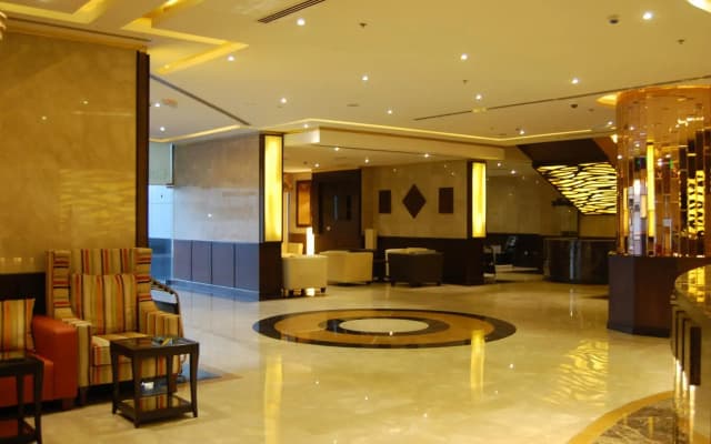Golden Ocean Hotel - photo 4