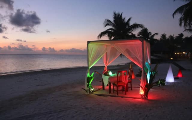 Canareef Resort Maldives - photo 4