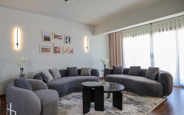 Luxury Apartment with Pool Hostel - photo 2