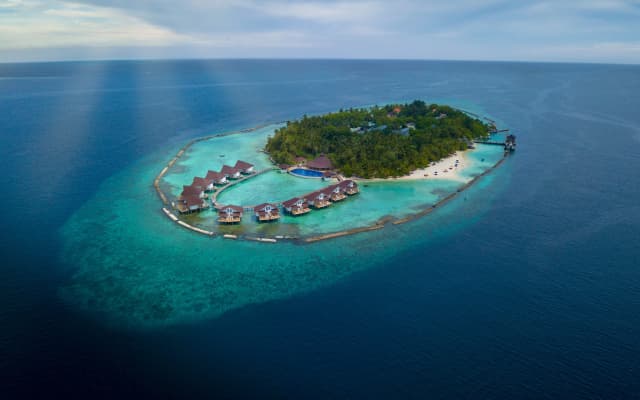 Ellaidhoo Maldives By Cinnamon Hotel - photo 4