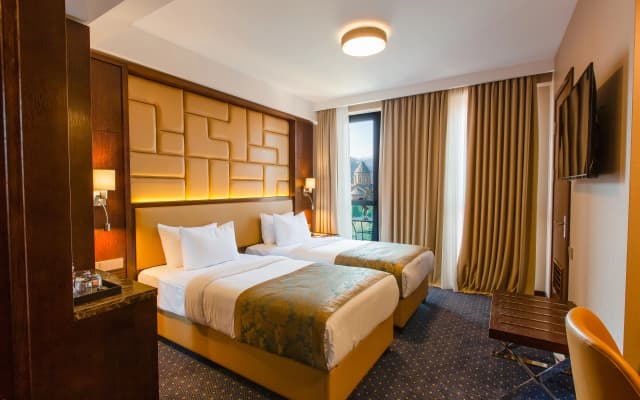 KMM Hotel - photo 3