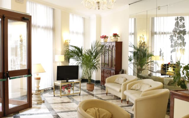 San Giusto Hotel - photo 2