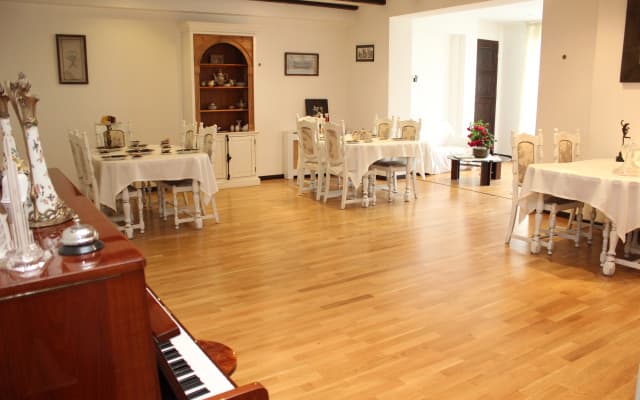Vera House Guesthouse - photo 2