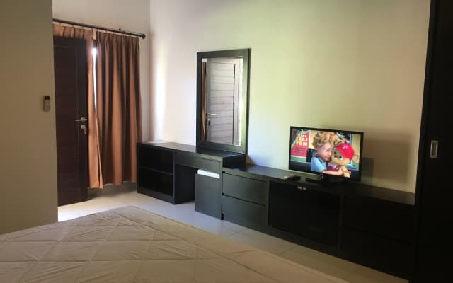 The Celuk Homestay Guesthouse - photo 2