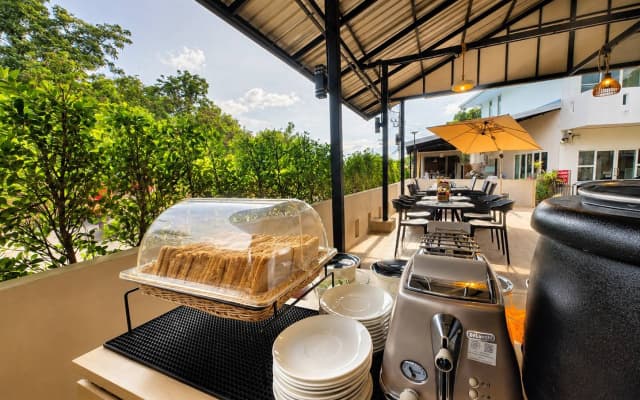 The Light House Resort - Kohlarn Hotel - photo 3
