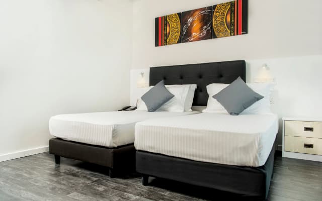 Acacia Beach Hotel - photo 2