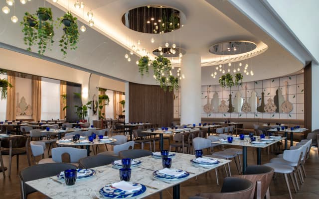 Millennium Hotel Doha Hotel - photo 2