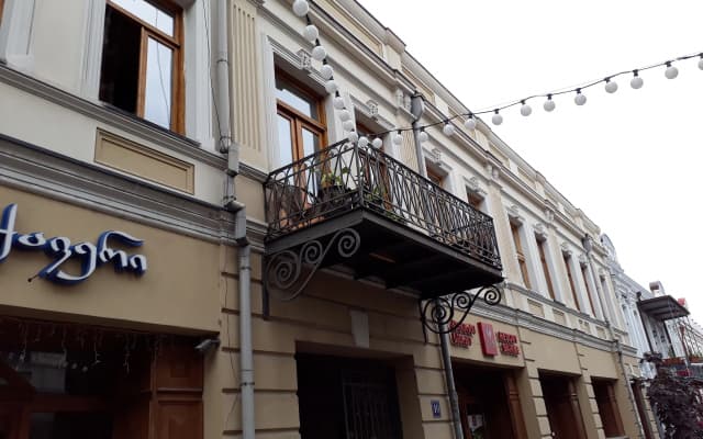 Old Tbilisi Apartments - photo 3