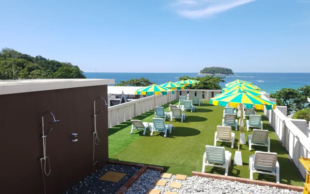 Kata Beachwalk Hotel - photo 4