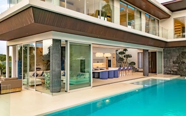 Luxury Infinity Pool Villa in Nai Harn Villa - photo 4