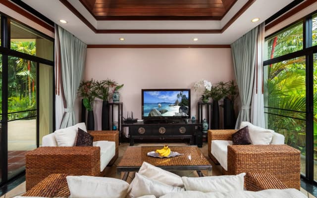 RAAS 3br, Private Pool|Naiharn Beach Villa - photo 4