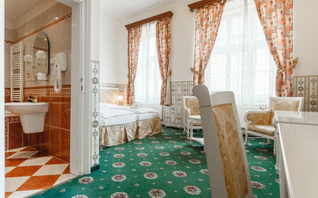 Klarinn Hotel - photo 4