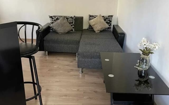 Nana’s Studio Apartment - photo 2