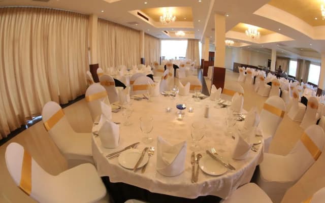 Mirage Colombo Hotel - photo 4
