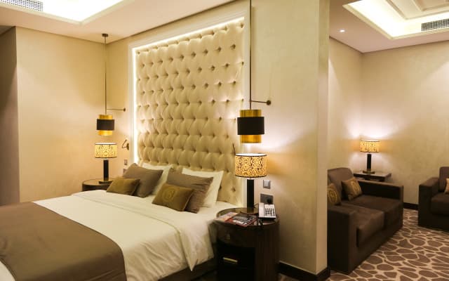 The B Premiere Hotel - photo 5