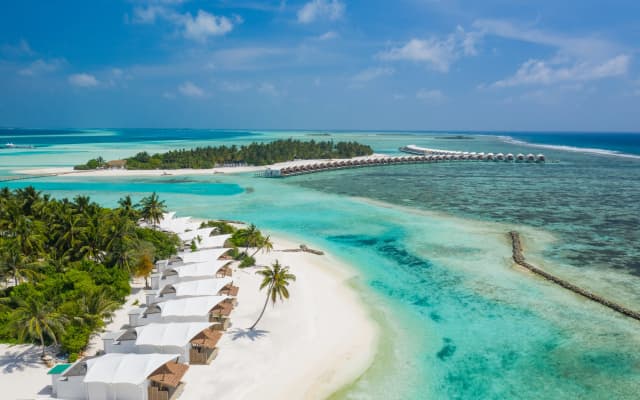 Cinnamon Hakuraa Huraa Maldives Hotel - photo 3