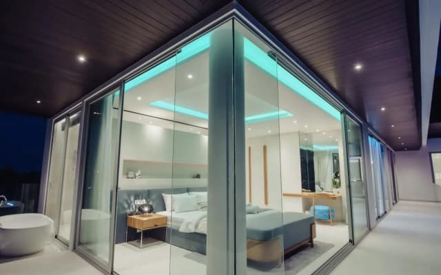 Luxury Infinity Pool Villa in Nai Harn Villa - photo 2