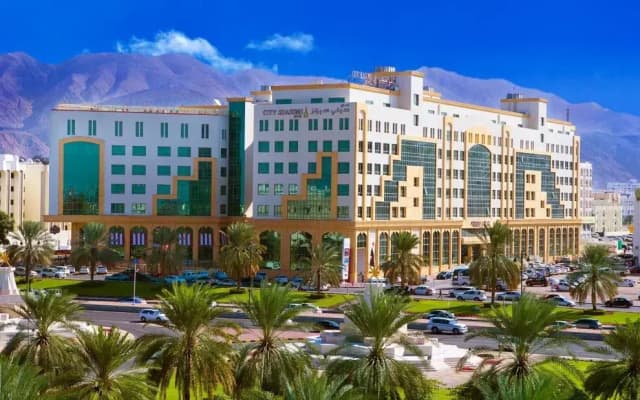 City Seasons Muscat Hotel - photo 2