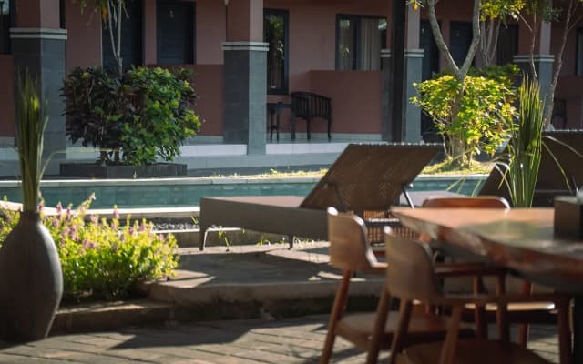 Pondok Sentana Guest House - photo 4