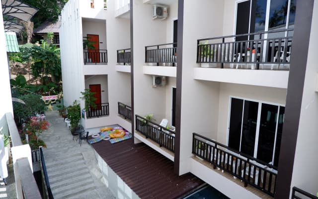 Kata Beachwalk Hotel - photo 3