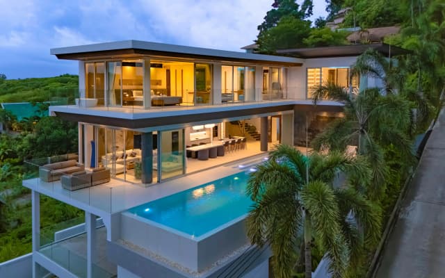 Luxury Infinity Pool Villa in Nai Harn Villa - photo 5