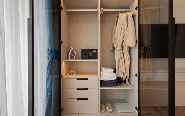 Sunshine Studio E208 Apartments - photo 4