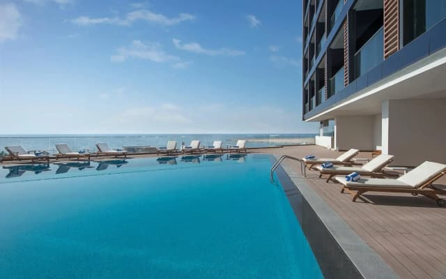 Wyndham Garden Ajman Corniche - photo 2