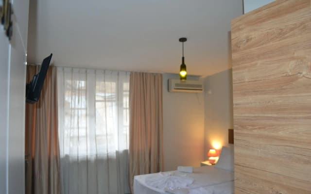 Rustaveli 36 Hotel - photo 2