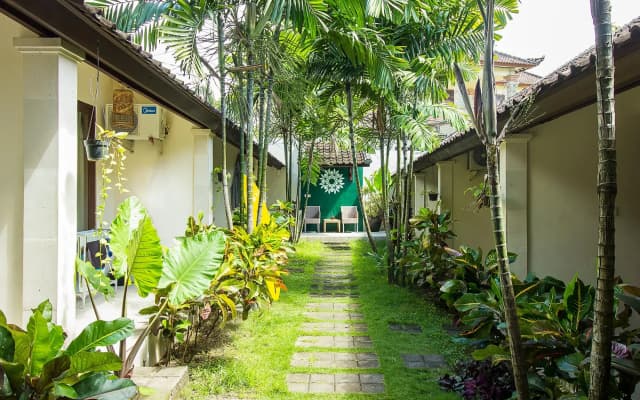 Umanede Jimbaran Guesthouse - photo 3
