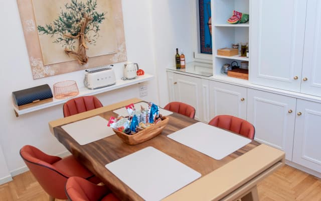 Luxurious near Syntagma Square Apartments - photo 2