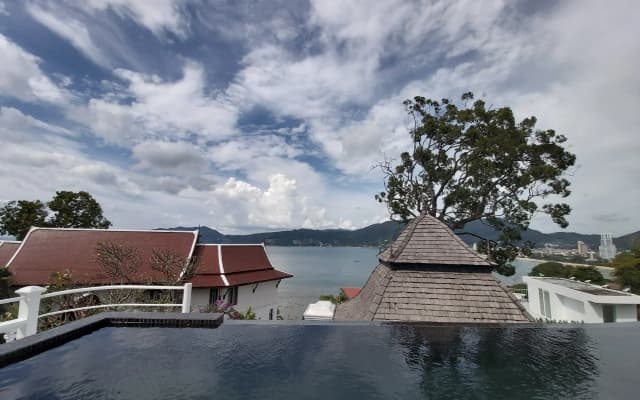 Sea Cave Villa - photo 2