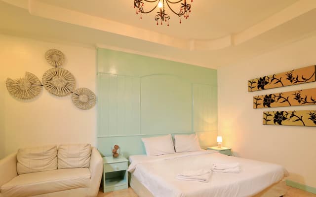 Gorgeous Boutique Room - photo 4