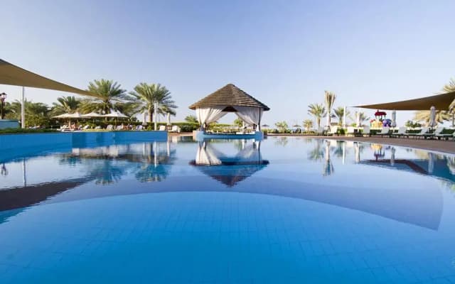 Danat Jebel Dhanna Resort - photo 3