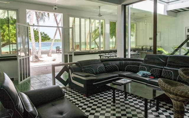 Dhonfulhafi Beach View & Spa Guest House - photo 2